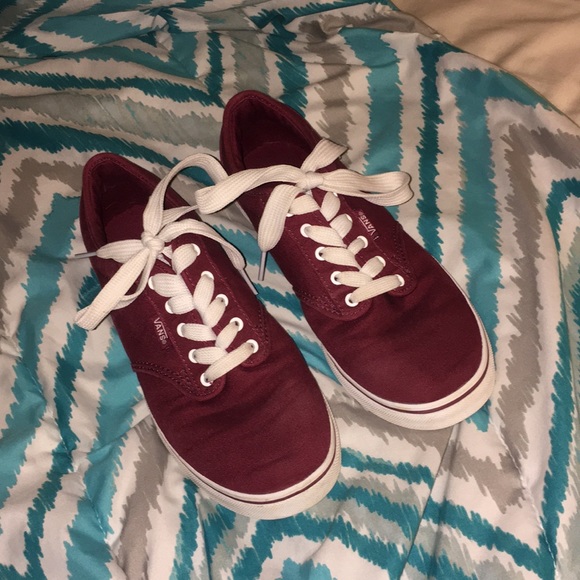 Burgundy vans - Picture 2 of 3